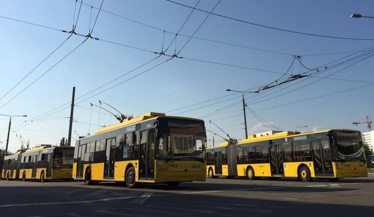 25 березня у Солом’янському районі автобуси і тролейбуси змінять схеми руху: деталі