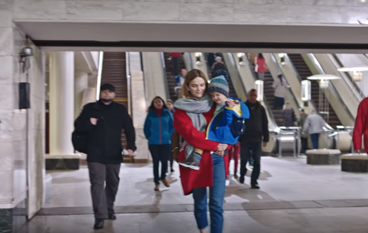 Google снял рекламу в столичной подземке (видео)