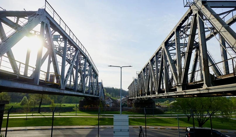 Завершилося відновлення залізничного мосту через річку Ірпінь 