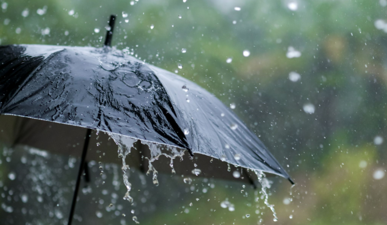 Значний дощ: киян попередили про небезпечні погодні явища 21 квітня