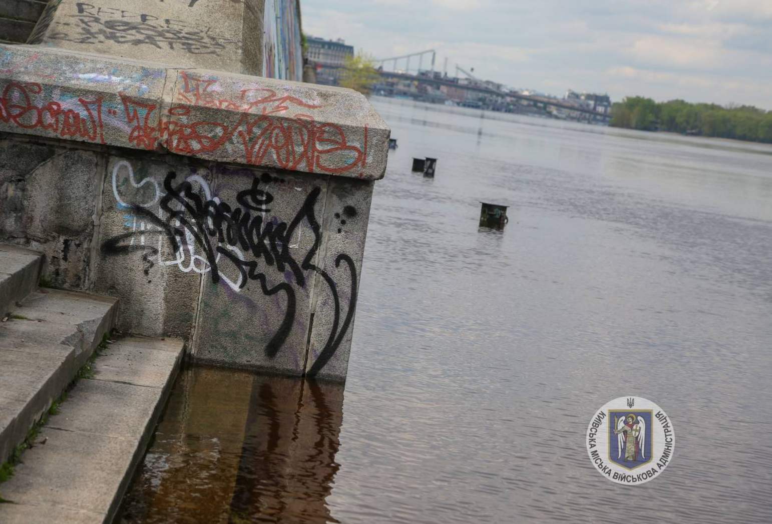 Київ підтоплює: 24 квітня рівень води у Дніпрі піднявся до рекордного рівня