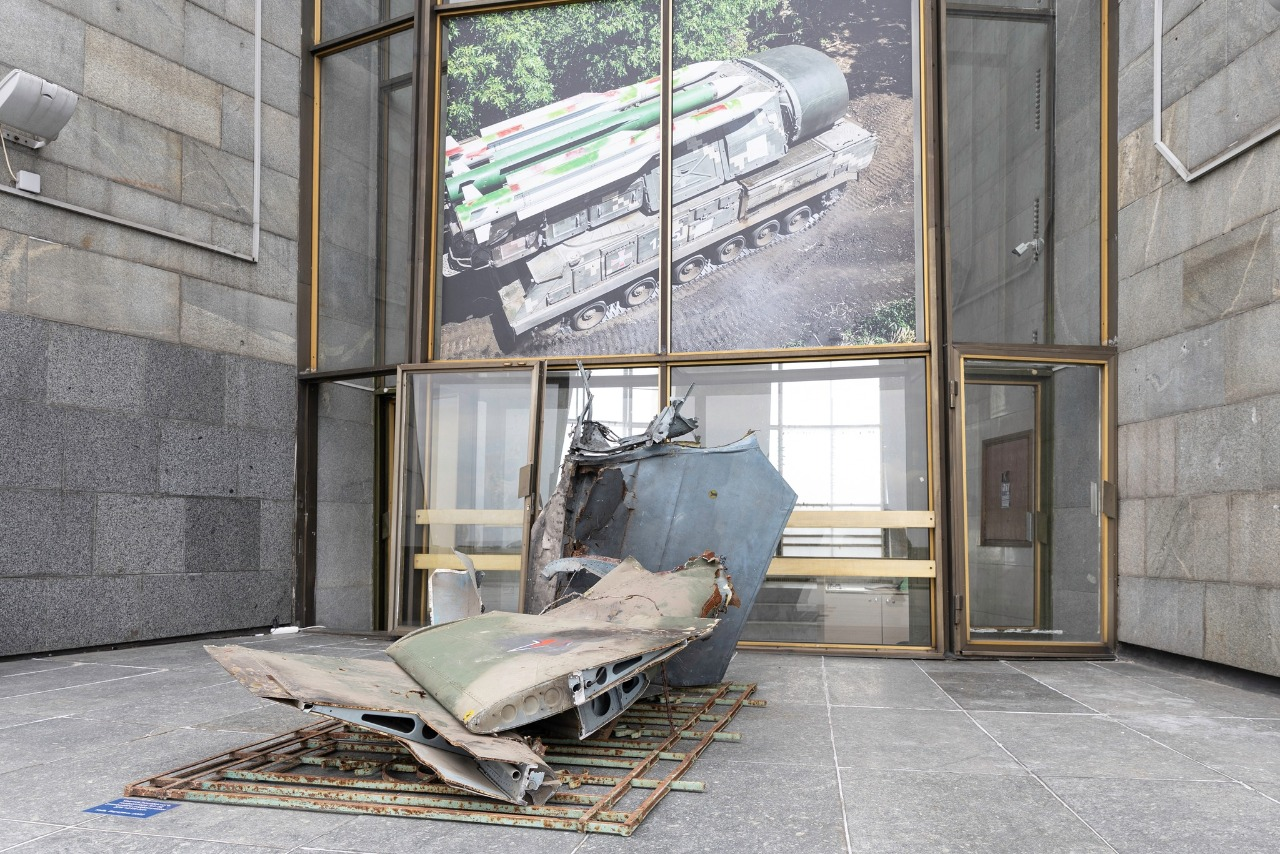 У Києві відкрили виставку про боротьбу за українське небо на початку повномасштабного вторгнення