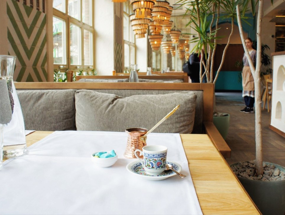 На Дніпровській набережній у Києві відкрився "Мусафір Бахчисарай": адреса, меню та ціни