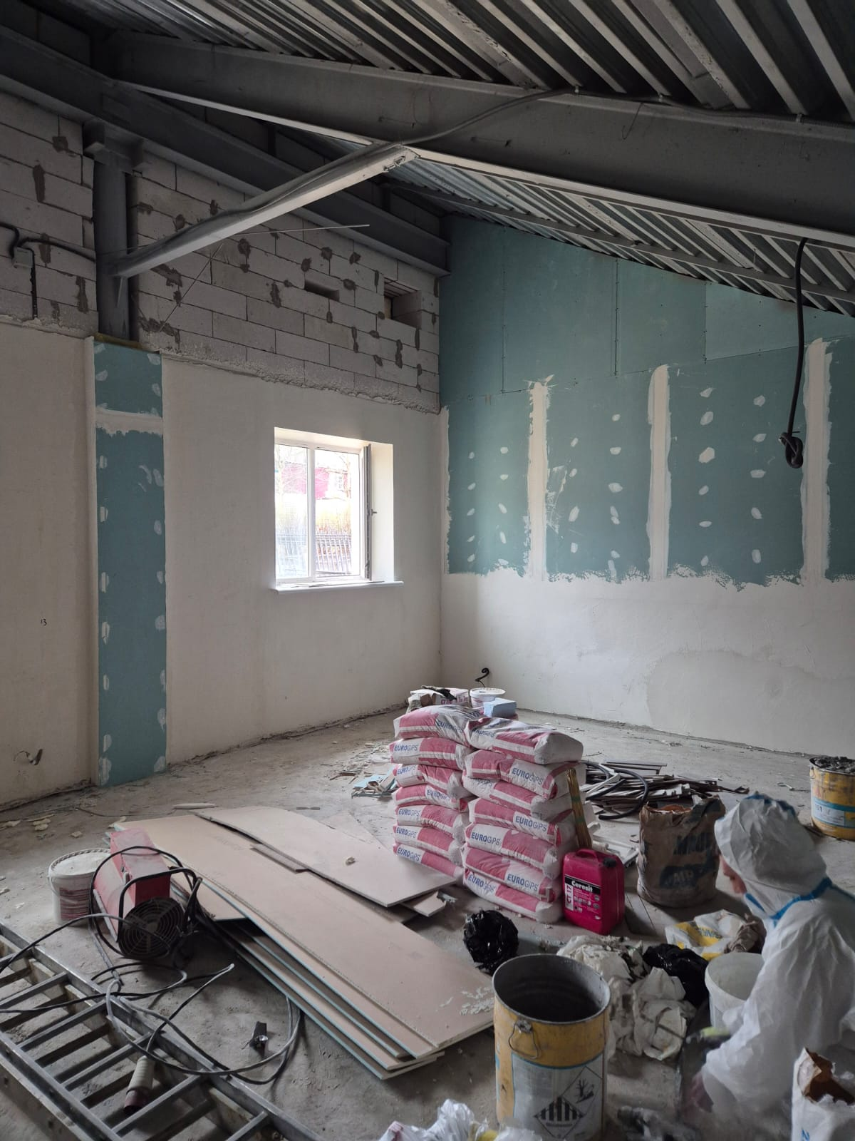 В Ірпені на Київщині триває капітальний ремонт стадіону "Чемпіон": що вже зробили