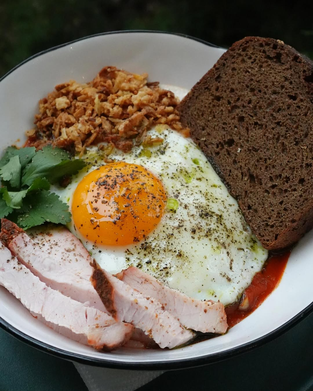 Де поснідати у Києві: добірка закладів з адресами, меню та цінами