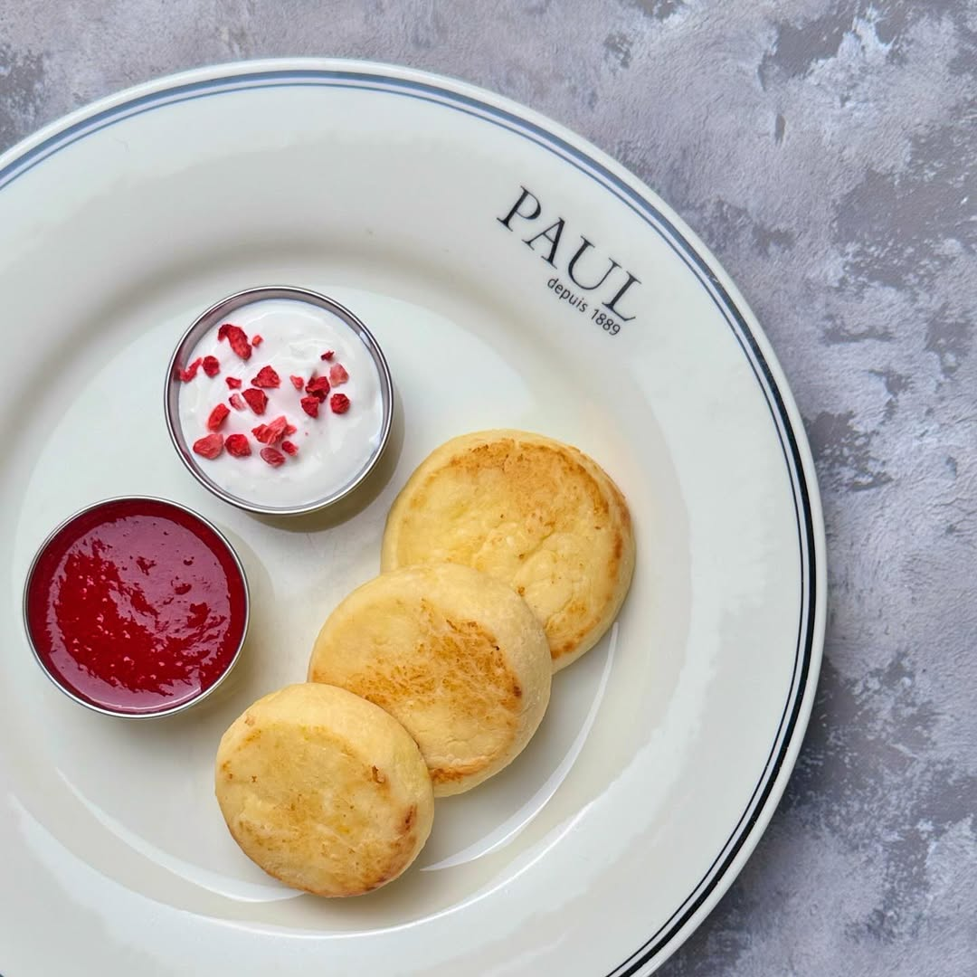 Де поснідати у Києві: добірка закладів з адресами, меню та цінами