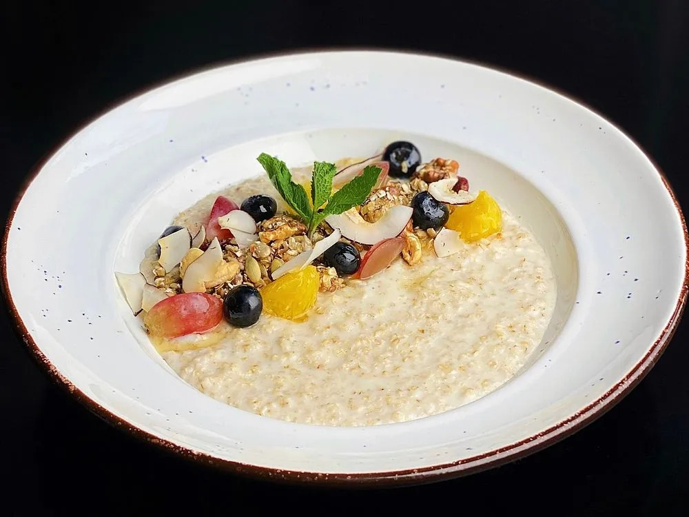 Де поснідати у Києві: добірка закладів з адресами, меню та цінами