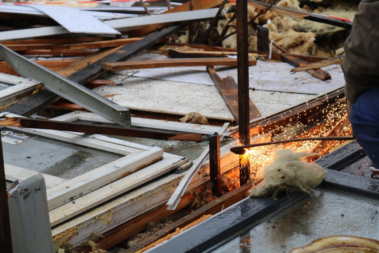 У кількох районах Києва демонтували МАФи і лавки стихійної торгівлі: фото