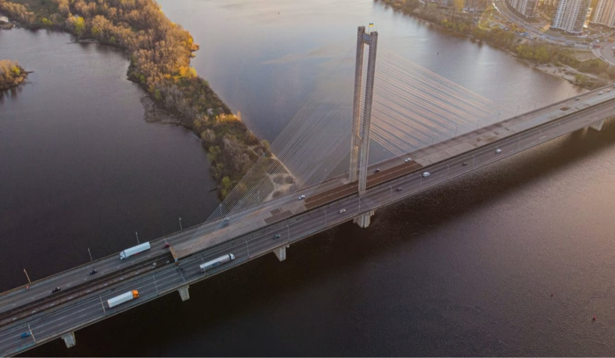 До 20 квітня на Південному мосту обмежуватимуть рух транспорту: схема