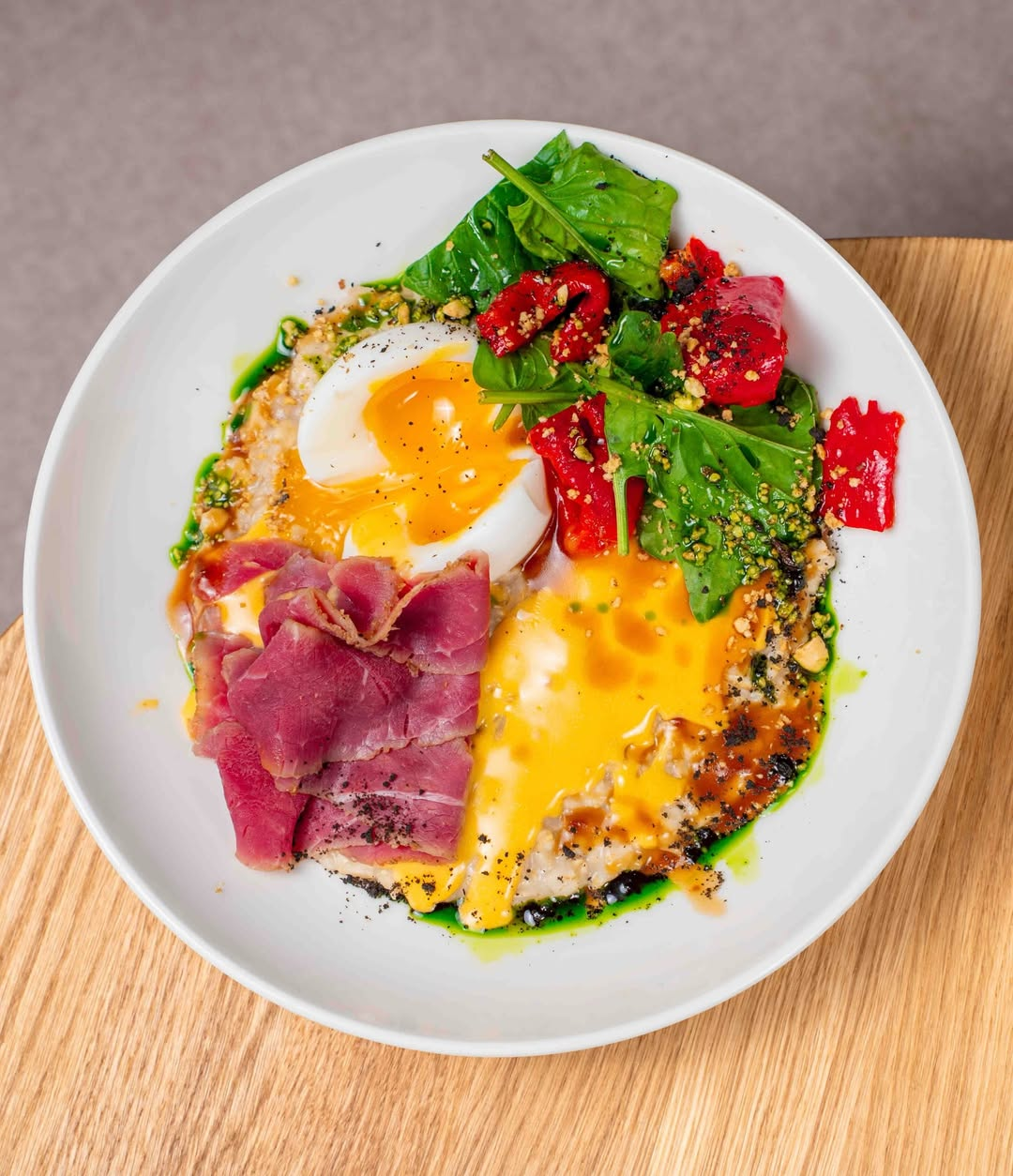 На Подолі у Києві запрацював новий заклад — сучасна пекарня-кухня ALTO: адреса, меню та ціни