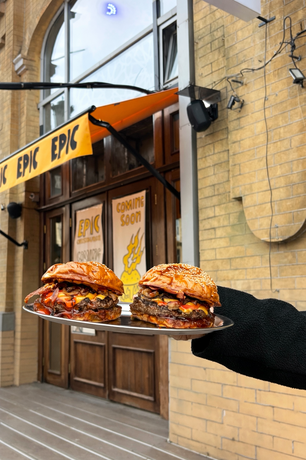 У Києві відкривається Epic Cheeseburger: адреса та концепція закладу