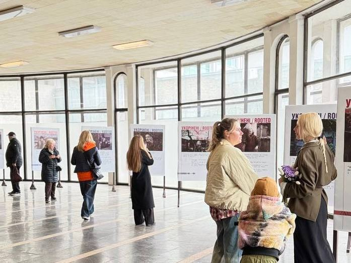 На "Золотих Воротах" у Києві відкрили фотовиставку до роковин Чорнобильської катастрофи