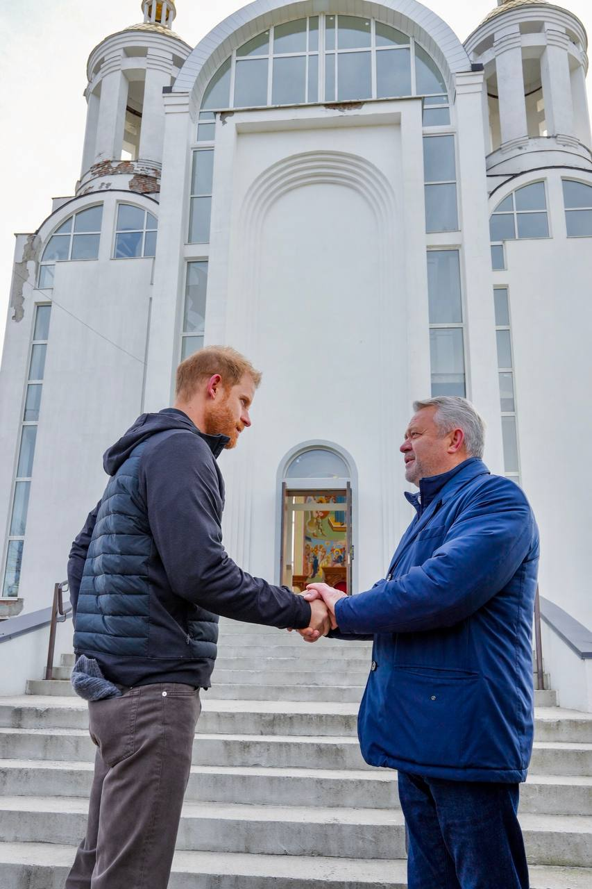 Принц Гаррі відвідав Бучу на Київщині: фото