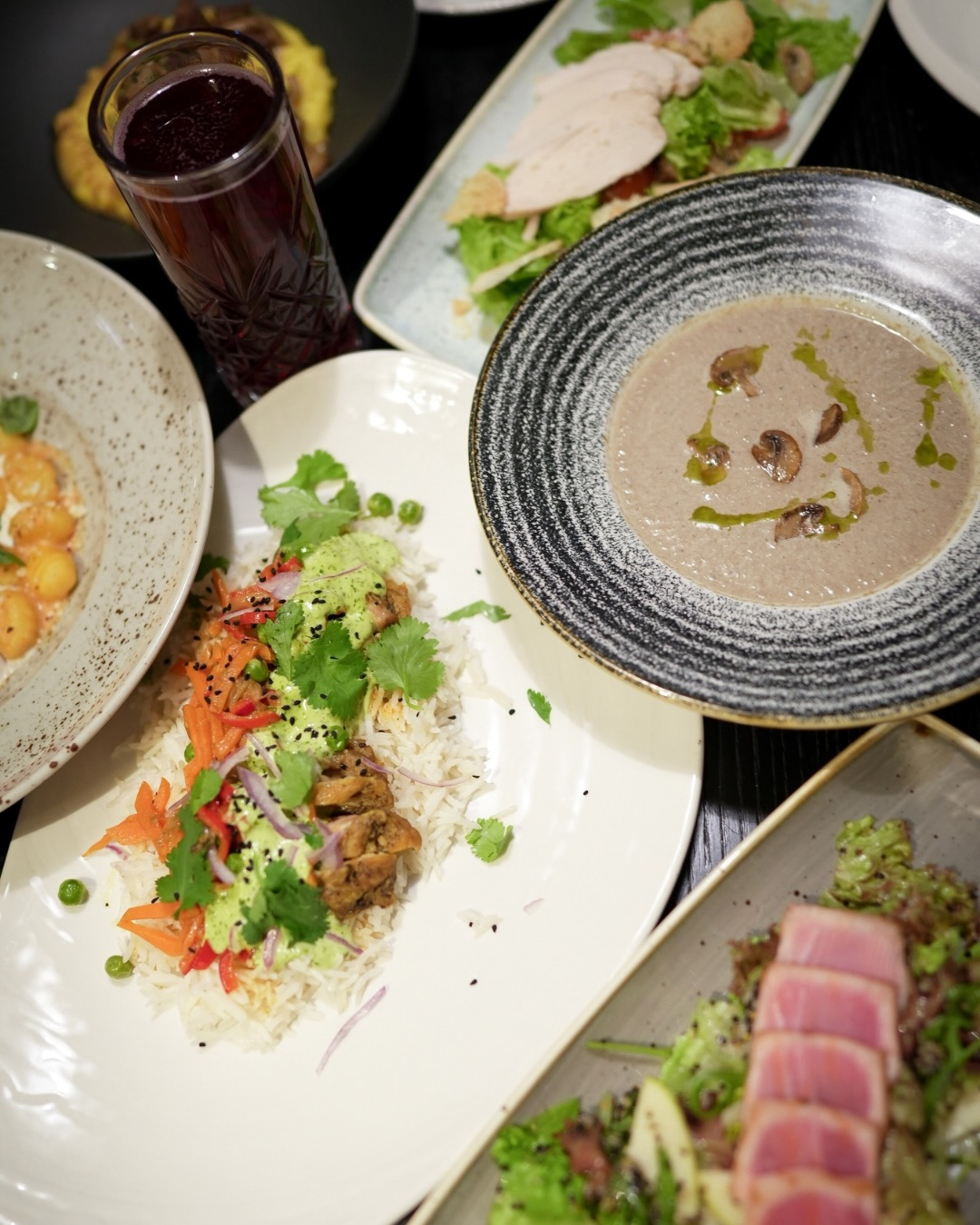 Кафе і ресторани Києва, де можна пообідати: адреси, меню та ціни