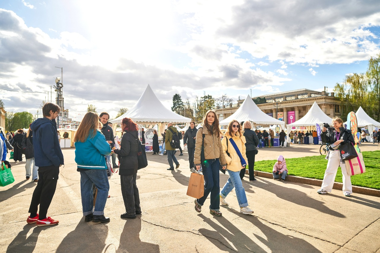 Понад 71 000 гостей: як пройшла п’ята "Книжкова країна" у Києві та коли відбудеться наступна