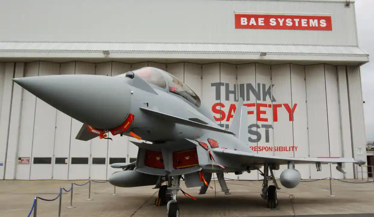 Британський виробник зброї BAE Systems відкриє офіс в Україні – Зеленський