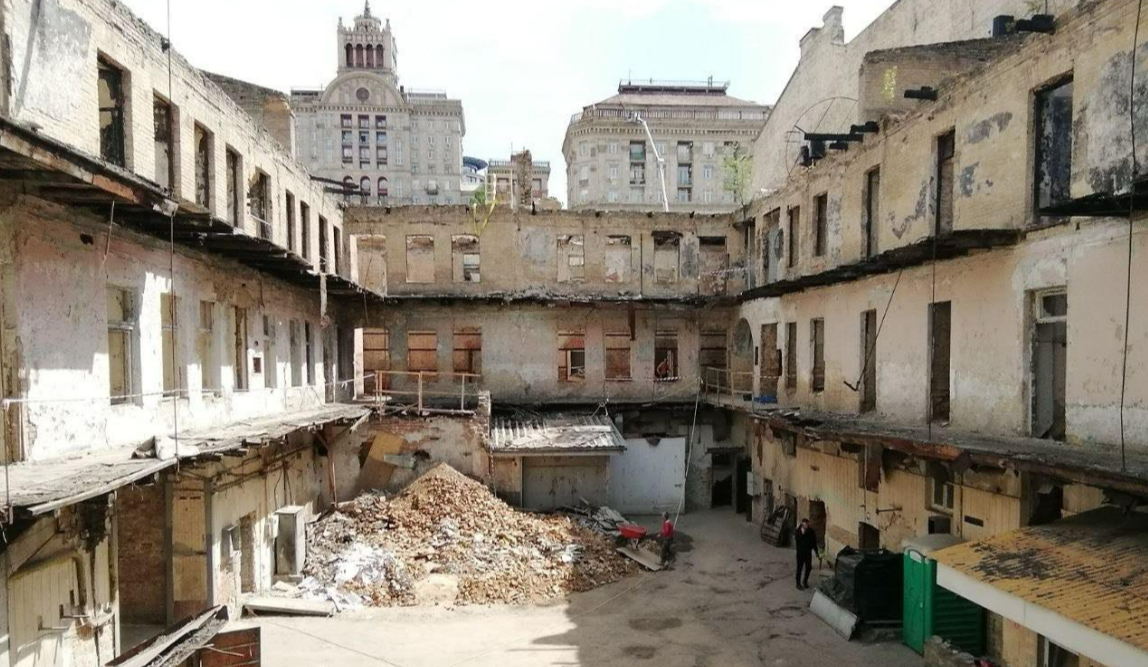 Центральний гастроном на Хрещатику, в якому знаходився готель Кане, після реставрації: Як виглядає