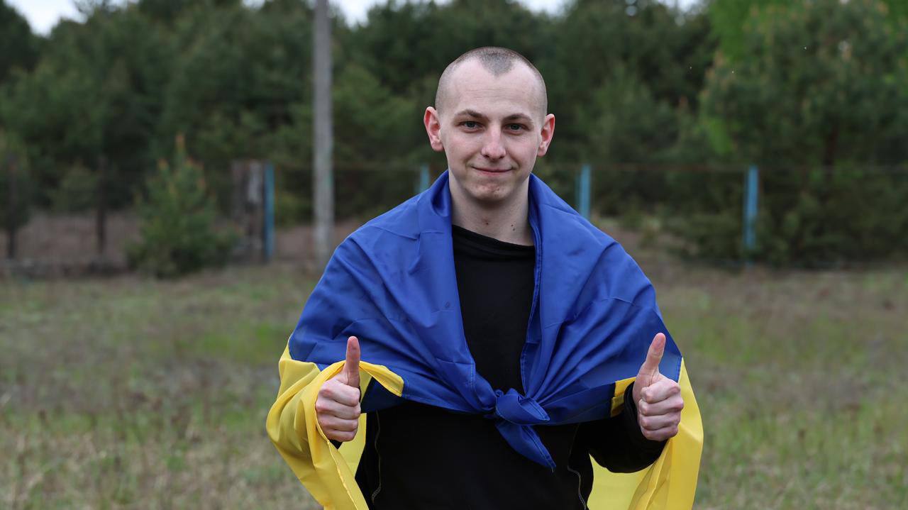 Ще 205 українських захисників вдалося повернути з російського полону: фото