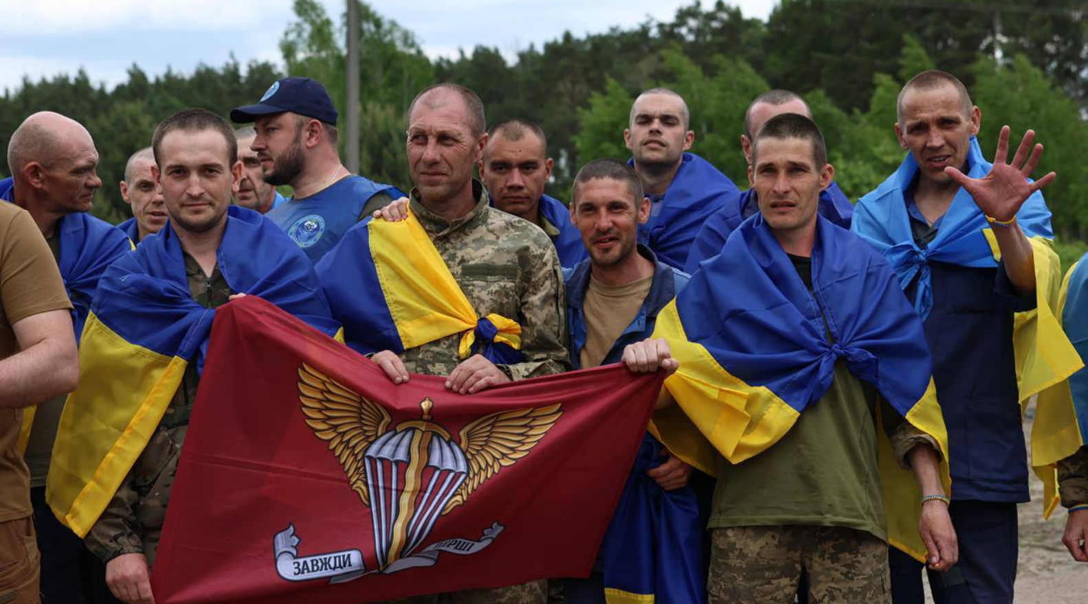 Другий день великого обміну 1000 на 1000: З російського полону визволили 307 українців