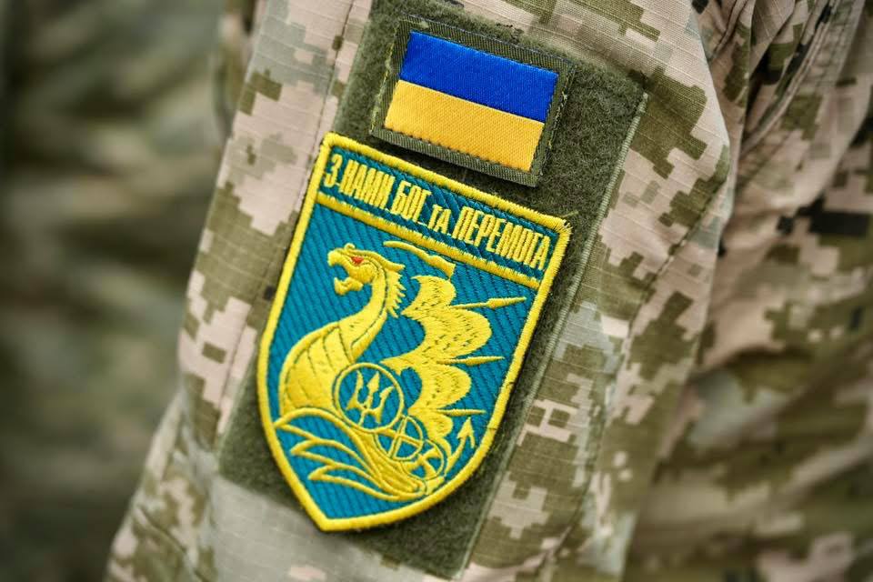 На Алеї захисників України в Києві відкрили пам'ятний знак "Морська піхота": фото