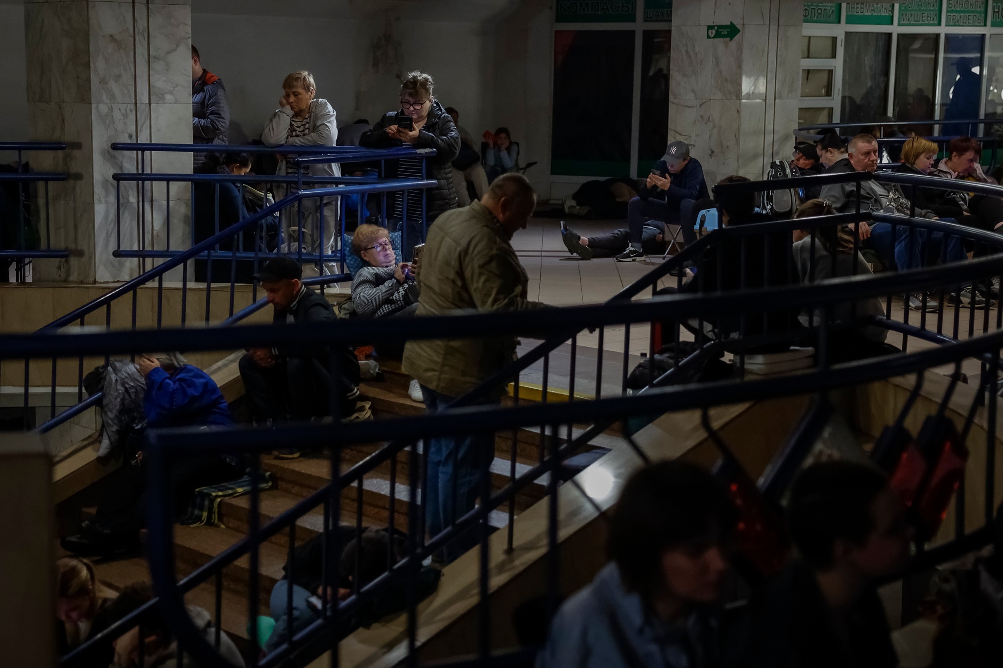 Скільки людей ховалися на станціях метро у Києві під час обстрілів 23-26 травня 2025 року: фото