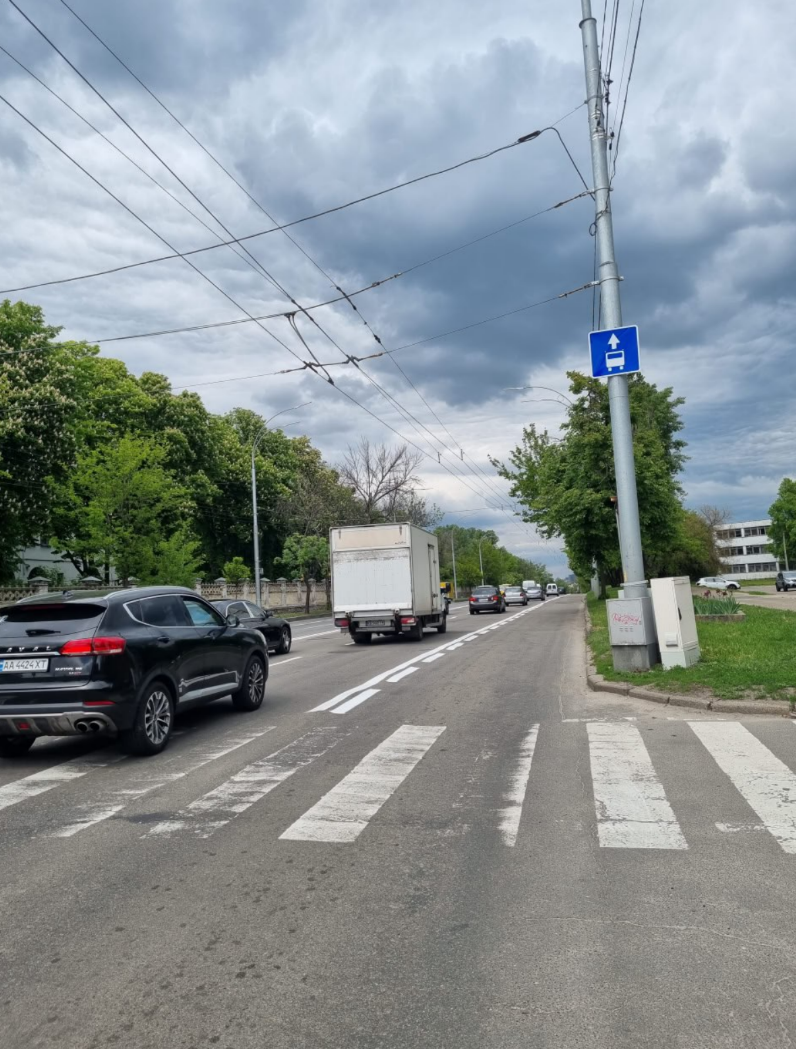 На Деміївці облаштували нову смугу громадського транспорту: яка адреса