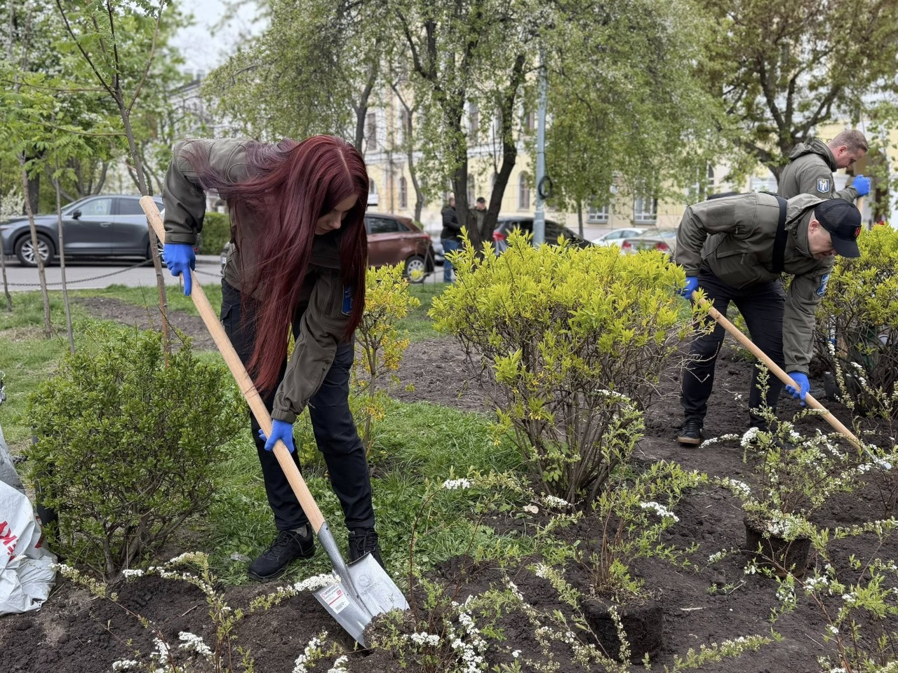 Неподалік Львівської площі у Києві облаштували зелену зону: фото