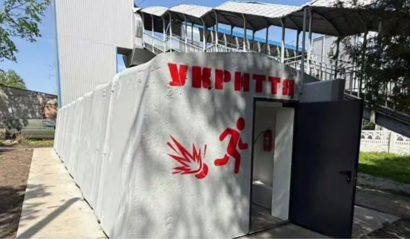 Укрзалізниця розгортає понад 800 модульних укриттів по всій країні: деталі