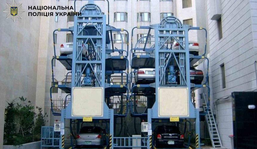 Роторна парковка, що так і не запрацювала: судитимуть ексдиректора Дептрансу КМДА