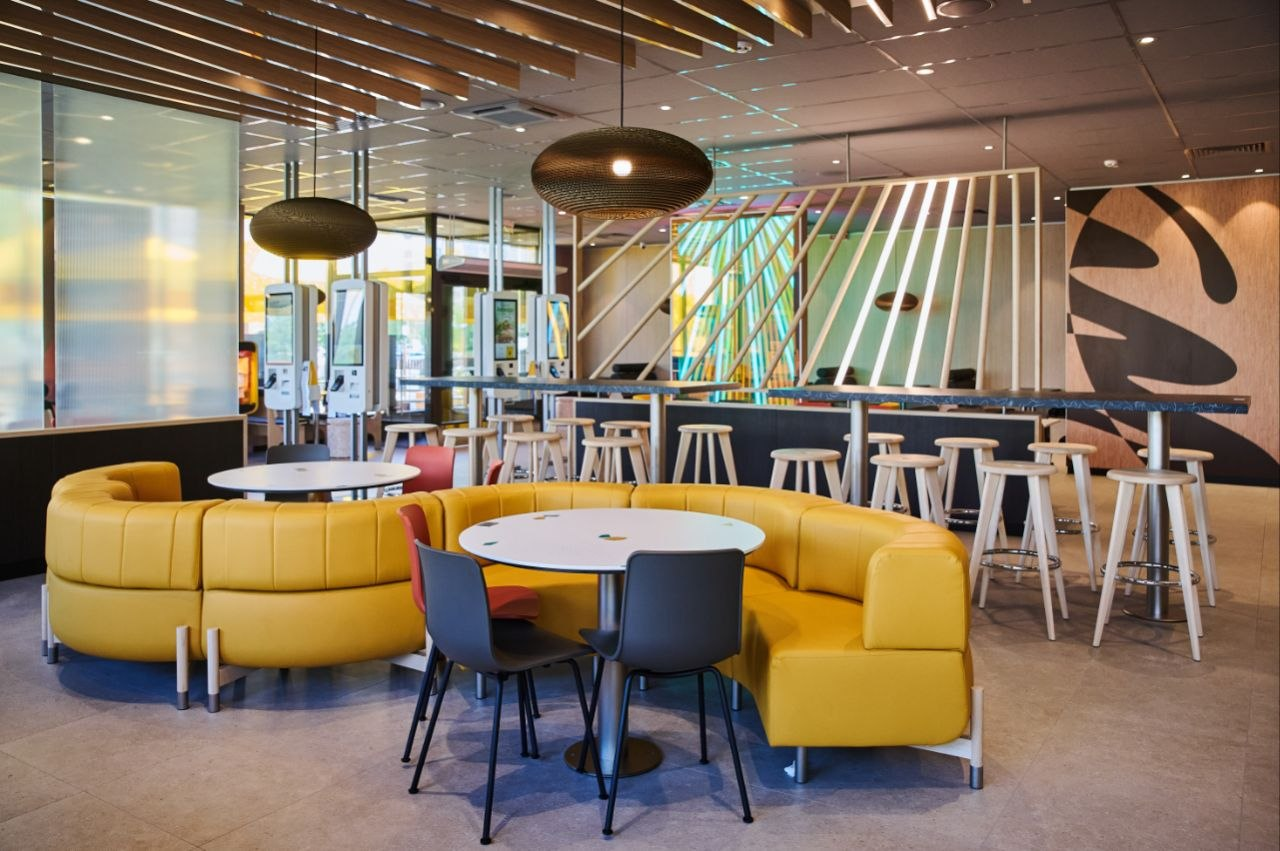 На лівому березі Києва відкрився новий McDonald’s: адреса та графік роботи