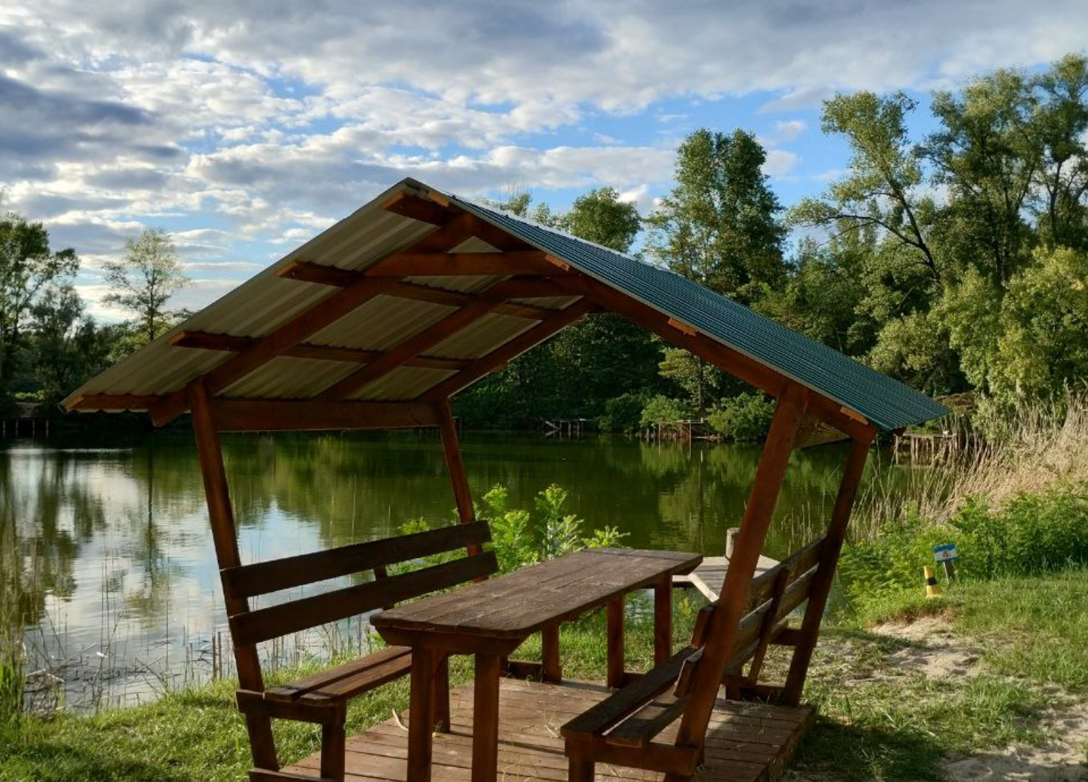 Риболовний комплекс "Білі камені"
