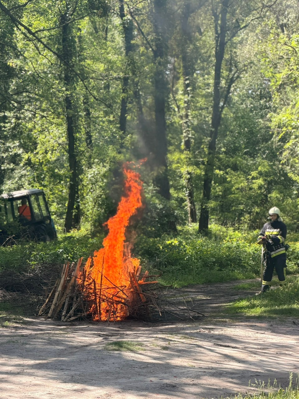 Підготовка до пожежонебезпечного періоду: у Києві провели масштабні навчання