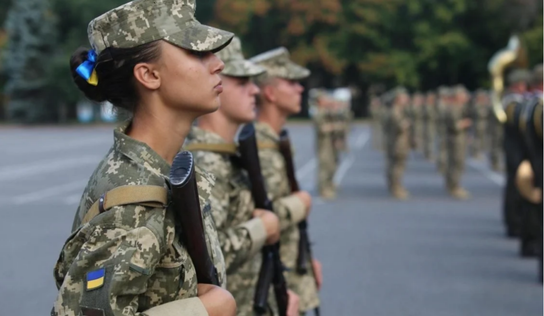 ГО "Землячки" запустили збір на літню військову форму для жінок