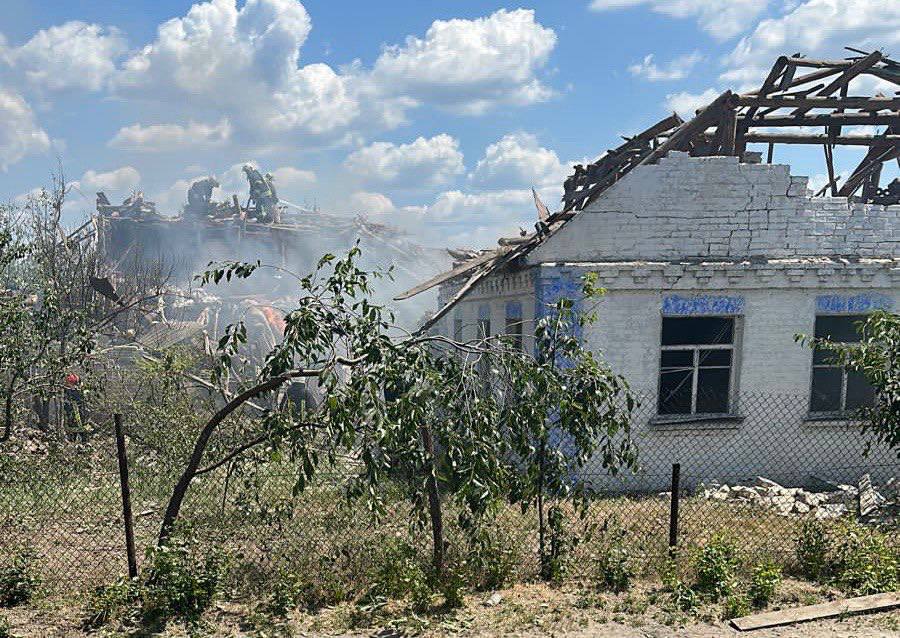 На Київщині пошкоджено приватні будинки внаслідок ракетної атаки 16 червня 2023