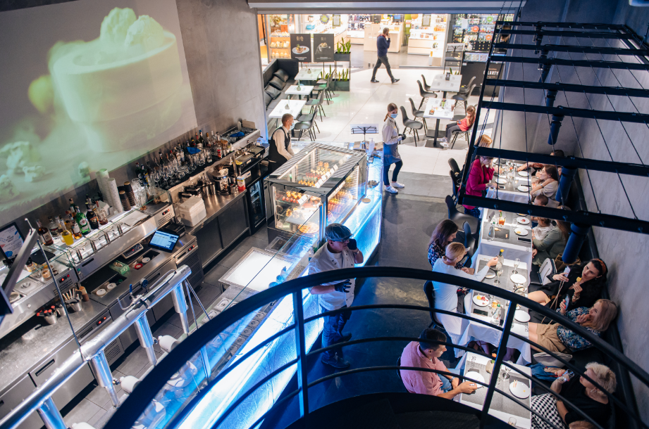 Заклади Києва де можна з'їсти морозиво: Massimo Gelarty ice cream studio & restaurant у ТРЦ Lavina Mall.