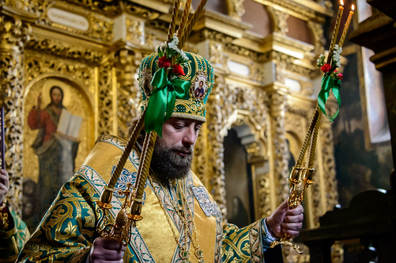 24 червня ПЦУ вперше в історії провела літургію в Троїцькій надбрамній церкві: фото