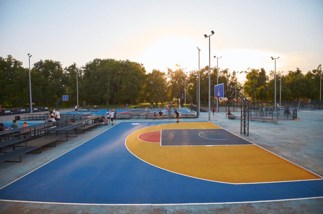 Квітоліто на ВДНГ у Києві: в Експоцентрі стартує літній квітковий сезон
