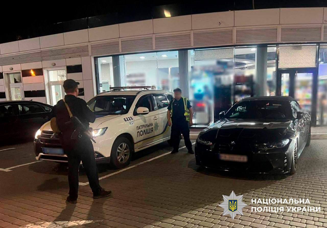 Молодика, який дрифтував у Подільському районі Києва, притягнули до відповідальності: відео