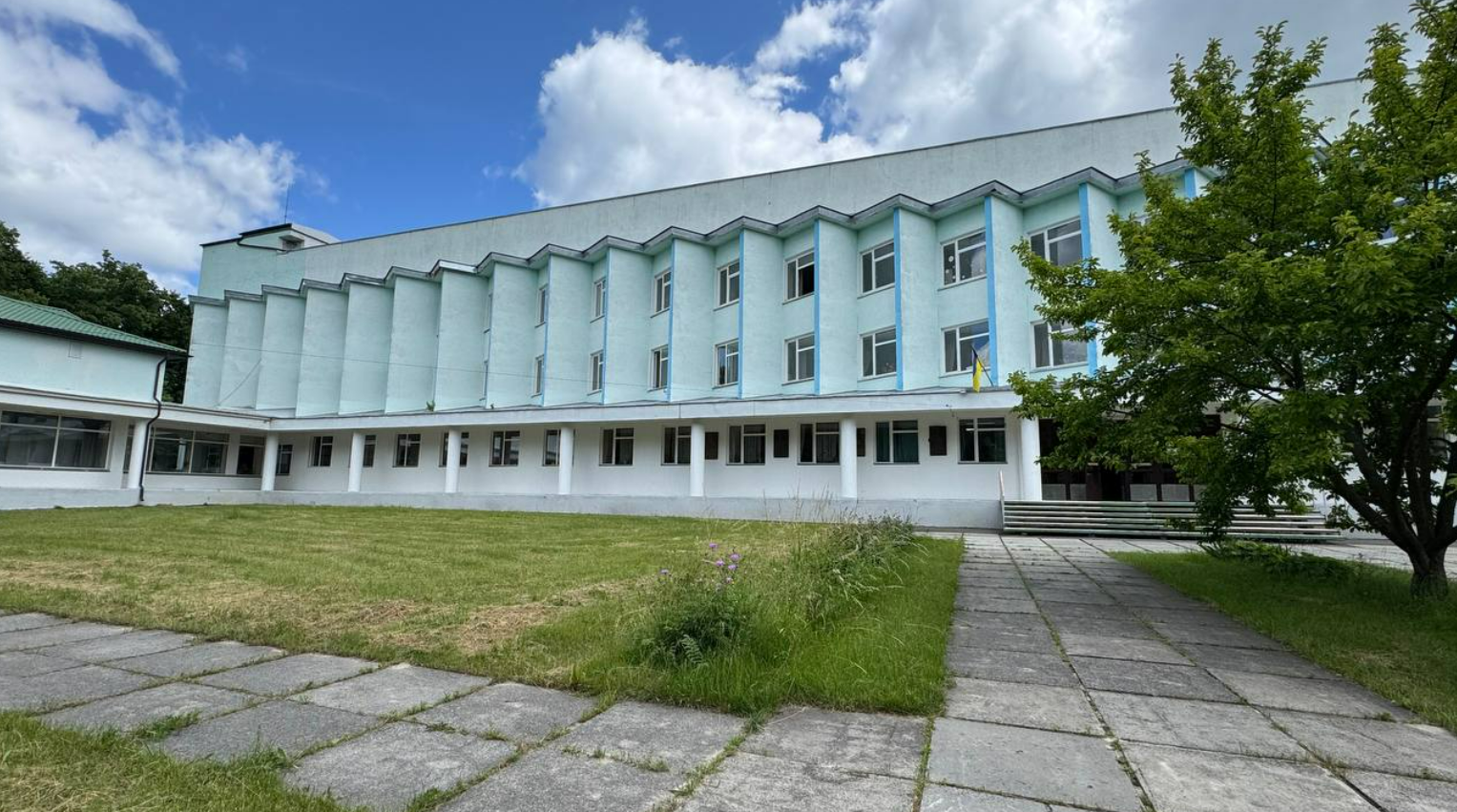Під час обстрілу Києва 23 червня 2025 року була пошкоджена Головна астрономічна обсерваторія Національної академії наук України.