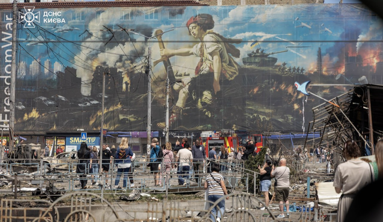 Петиція з проханням відновити зруйнований Лук’янівський ринок зібрала підписи