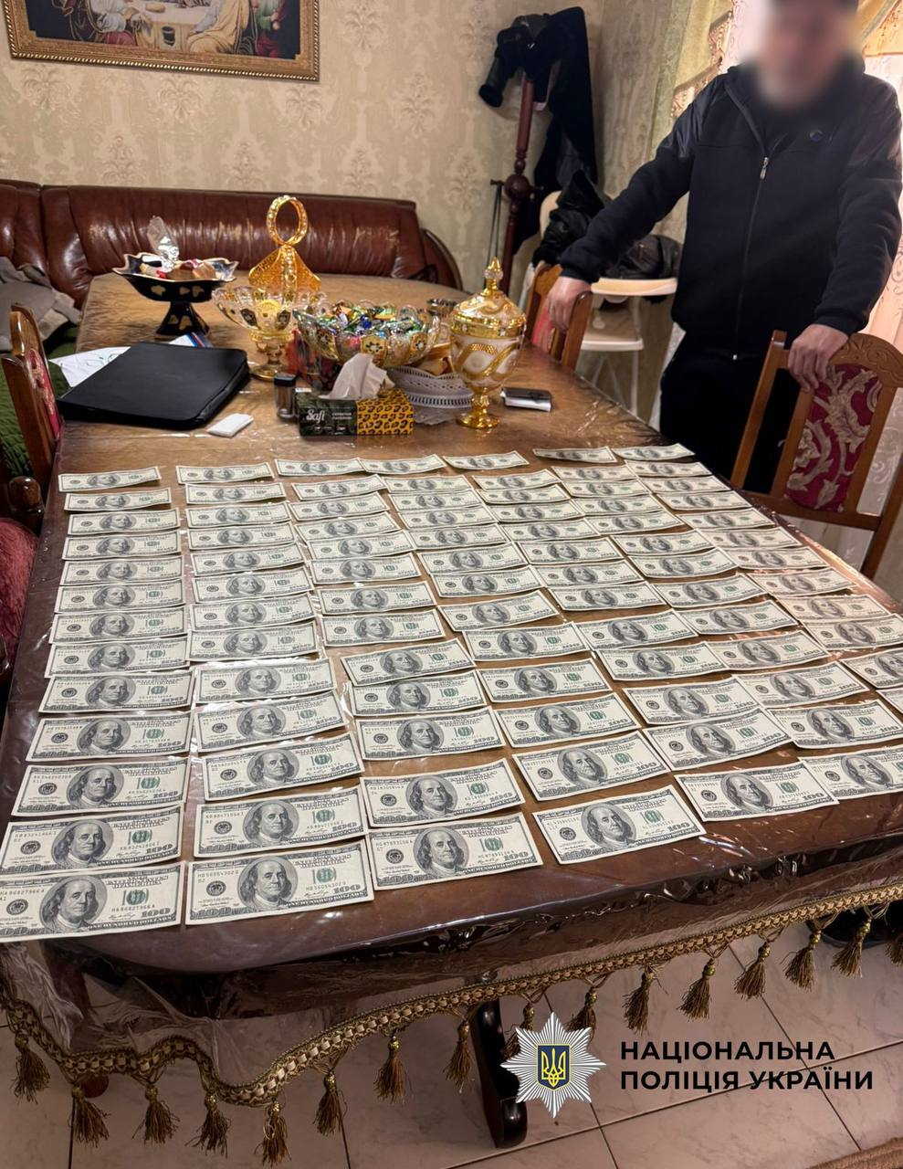 У Києві судитимуть групу псевдоворожок, які онлайн виманили у потерпілих 800 тис. грн