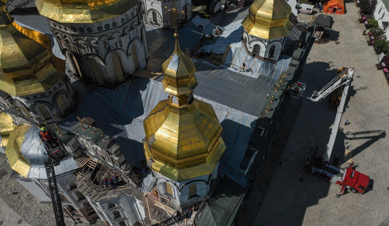 У Києво-Печерській лаврі завершили консервацію даху Успенського собору