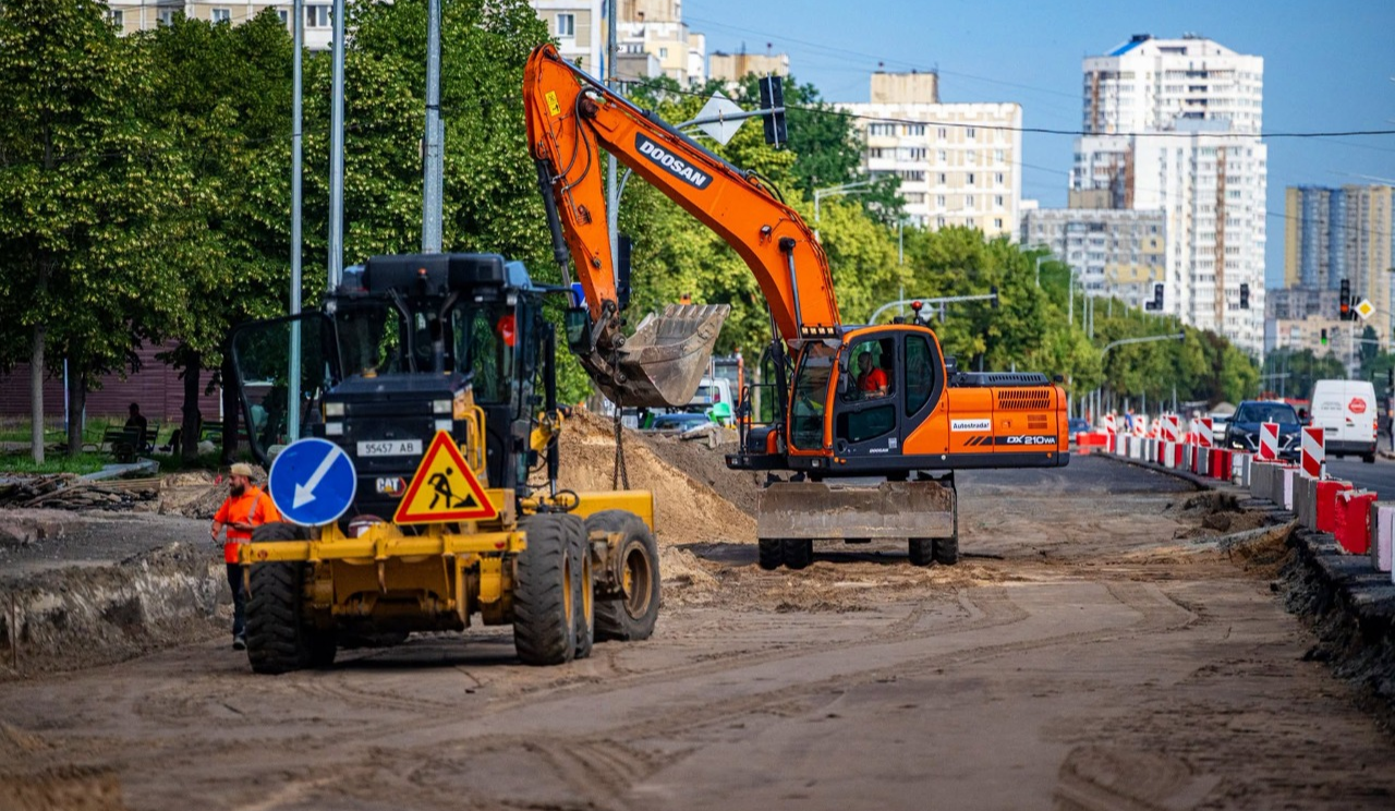У столиці триває масштабний ремонт Харківського шосе: як проходять роботи