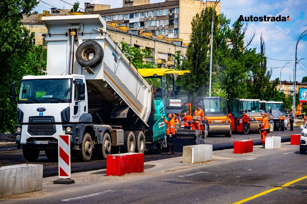 У Києві триває масштабний ремонт Харківського шосе: як проходять роботи
