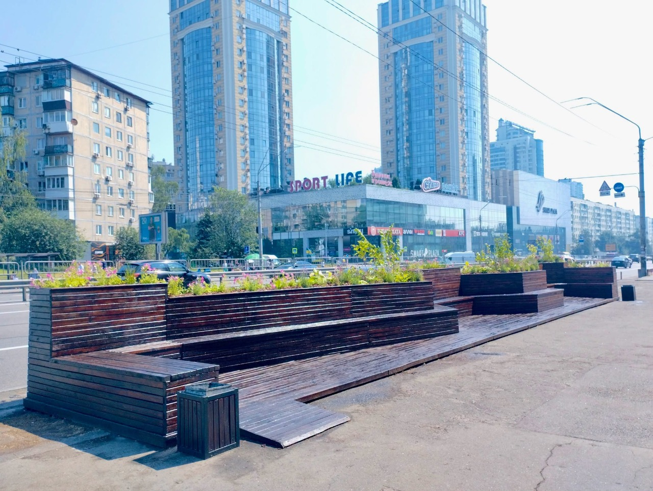 Демонтаж МАФів і парклети: у двох районах Києва облаштовують зелені зони