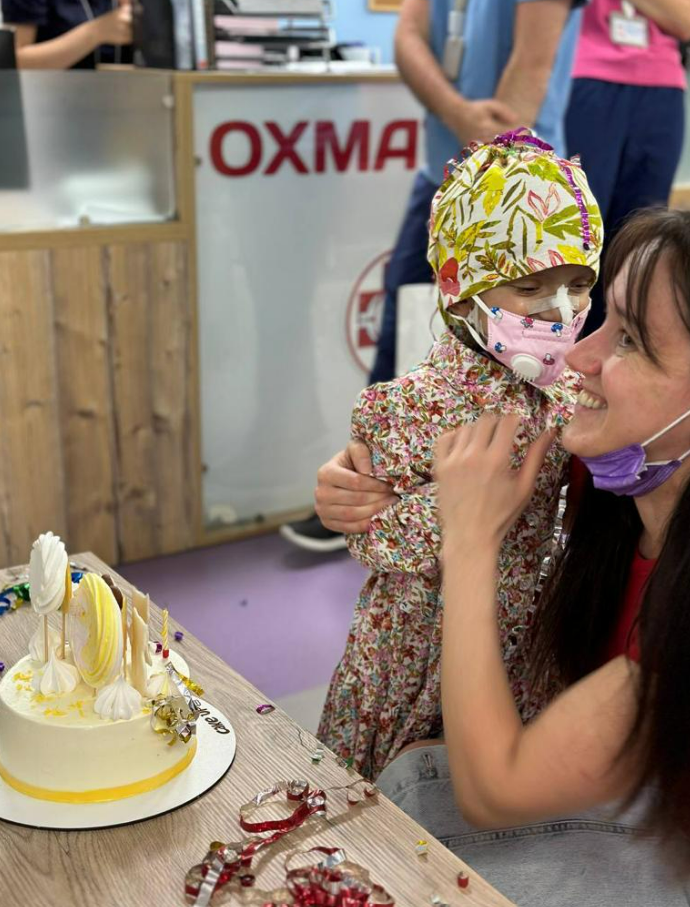 В Україні вперше провели трансплантацію кісткового мозку дитині з остеопетрозом