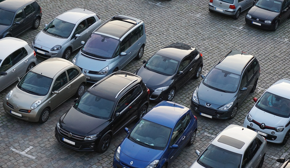 У Києві повертають оплату за паркування автомобілів
