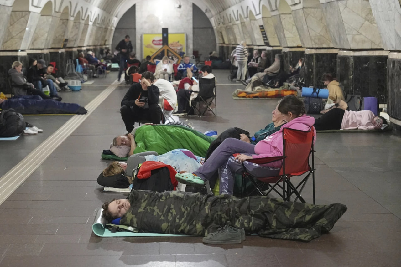 Скільки людей ховалися на станціях метро у Києві під час обстрілу 10 липня 2025 року