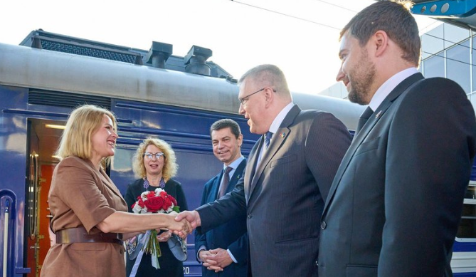 Прем'єрка Латвії в Києві