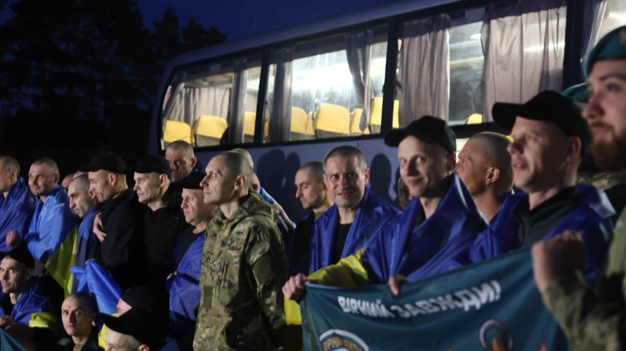 Дев’ятий етап обміну військовополоненими: додому повернулися важкохворі й тяжкопоранені